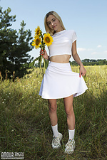 Sweet nude teen blonde