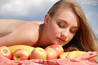Free russian female links shows her body