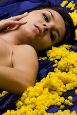 Mellow yellow become mesmerized with nicollet as she basks in the lush beauty of yellow against her golden skin and teases you with her oh-so-yummy pink pussy.