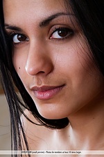 Free pictures of 18 year femjoy girls naked