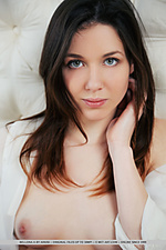 Hq erotica pics teen photos