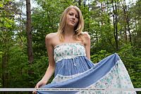 Erotica pussy thumbs met art teen gallery met art girl