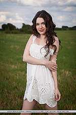 Younger babes nude erotica photo model