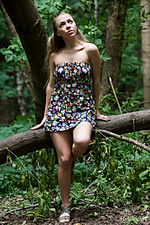 Arkke along with her adorably youthful look and cute face, liv can also evoke naughty and seductive as she makes an refreshing outdoor set with her subtly erotic poses.