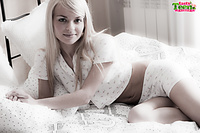 Sexy teen masturbates.