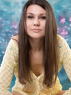 Violissi young nude for free