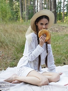 Sweet cutie solo camping