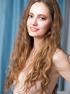 Enjoy the sight of this extremely sexy and beautiful brunette beauty as she gets off her sexy clothes and poses for you.